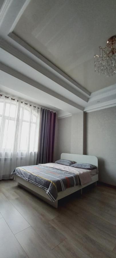 879 Apartment In بيشكيك المظهر الخارجي الصورة